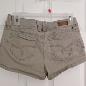 Girls WannaBettaBitt Khaki Shorts